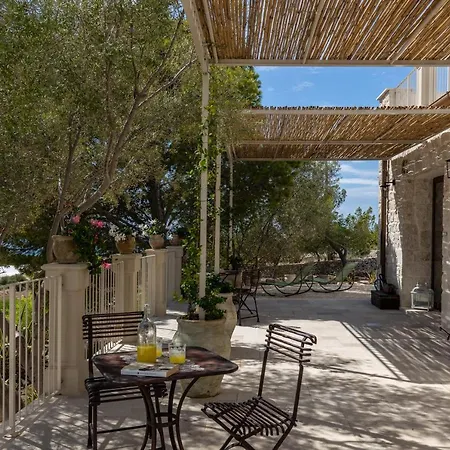 Otel Roccaseta